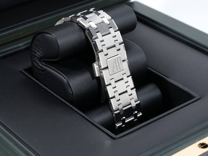 オーデマピゲ ロイヤルオーク Ref.15550ST.OO.1356ST.06 ステンレススチール ナイトブルー文字盤