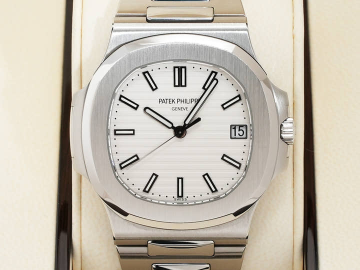 パテックフィリップ ノーチラス Ref.5711/1A-011 ステンレススチール ホワイト文字盤