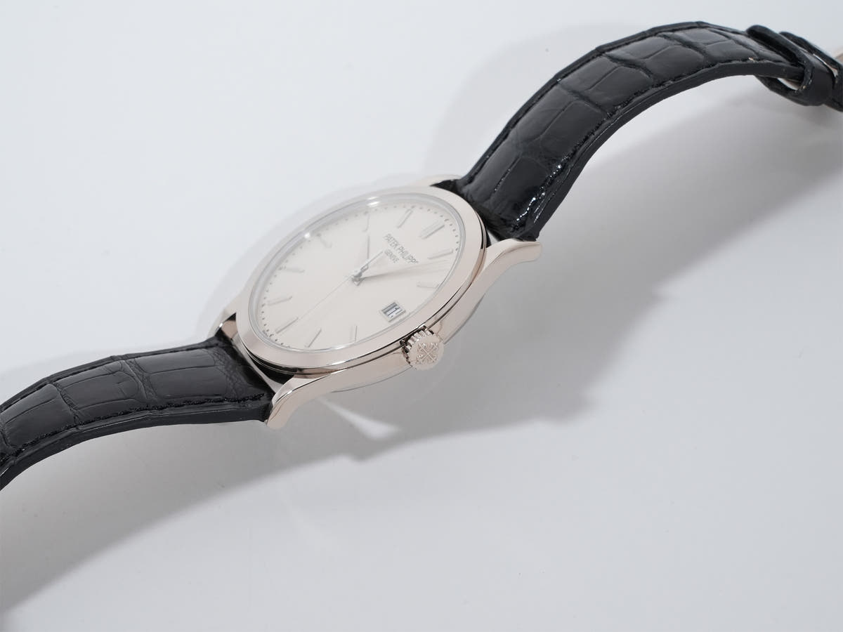 パテックフィリップ カラトラバ Ref.5296G-010 シルバー文字盤 中古 u2jbidez