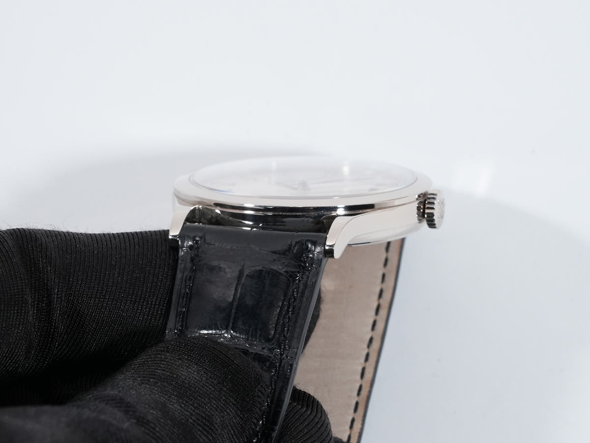 パテックフィリップ カラトラバ Ref.5296G-010 シルバー文字盤 中古 u2jbidez