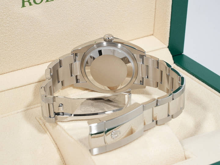 ロレックス デイトジャスト36 Ref.126200 ステンレススチール スレートローマン文字盤 オイスターブレスレット 未使用 thkjwnjm