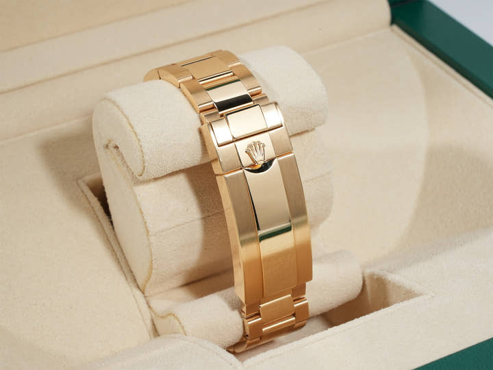 Rolex Submariner Date Ref. 126618LB Yellow Gold Blue Dial