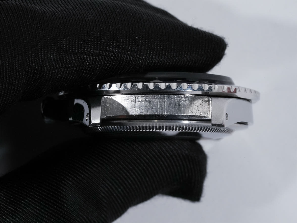 ロレックス GMTマスター Ref.1675 ブラック文字盤 中古 W909H5PS