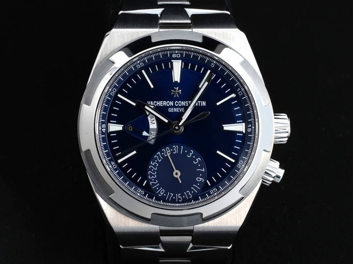 ヴァシュロンコンスタンタン オーヴァーシーズ デュアルタイム Ref.7900V/110A-B334 ブルー文字盤 中古 heqqbe3d