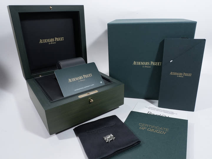 Audemars Piguet Royal Oak 50th Anniversary Ref. 15550ST.OO.1356ST.03 Stainless Steel Gray Dial