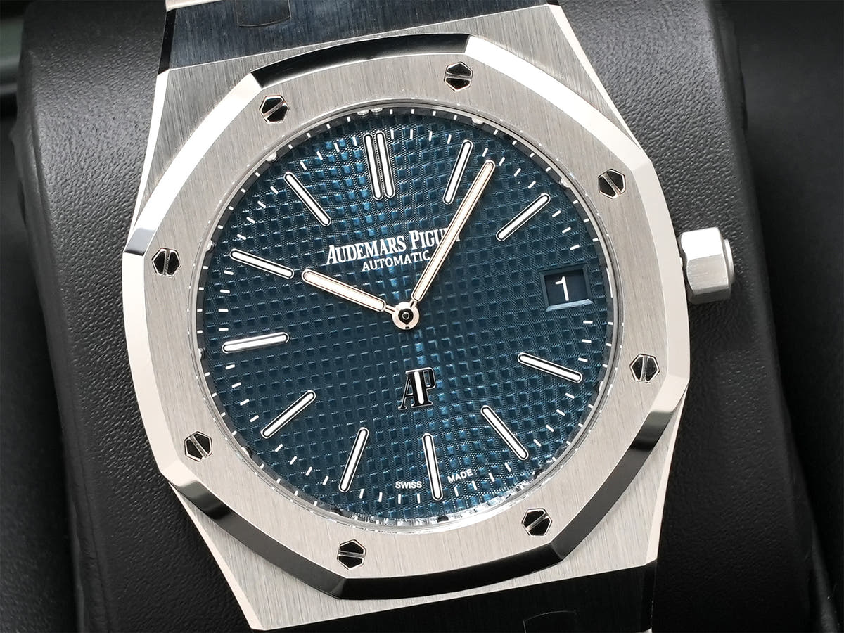 Audemars Piguet Royal Oak Jumbo Extra Thin 50th Anniversary Ref.16202ST.OO.1240ST.01 Night Blue Dial Unused mmpoxfq8