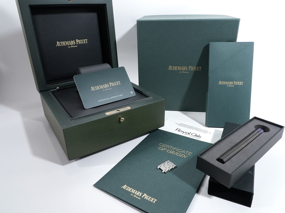 Audemars Piguet Royal Oak Jumbo Extra Thin 50th Anniversary Ref.16202ST.OO.1240ST.01 Night Blue Dial Unused mmpoxfq8