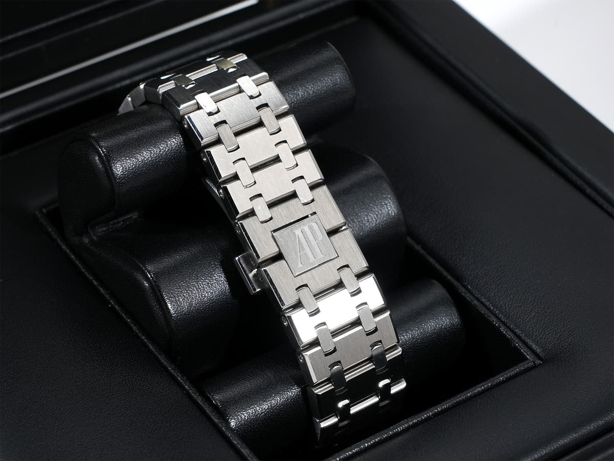 オーデマピゲ ロイヤルオーク クロノグラフ Ref.26331ST.OO.1220ST.01 ブルー文字盤 中古 mp3yk5ud