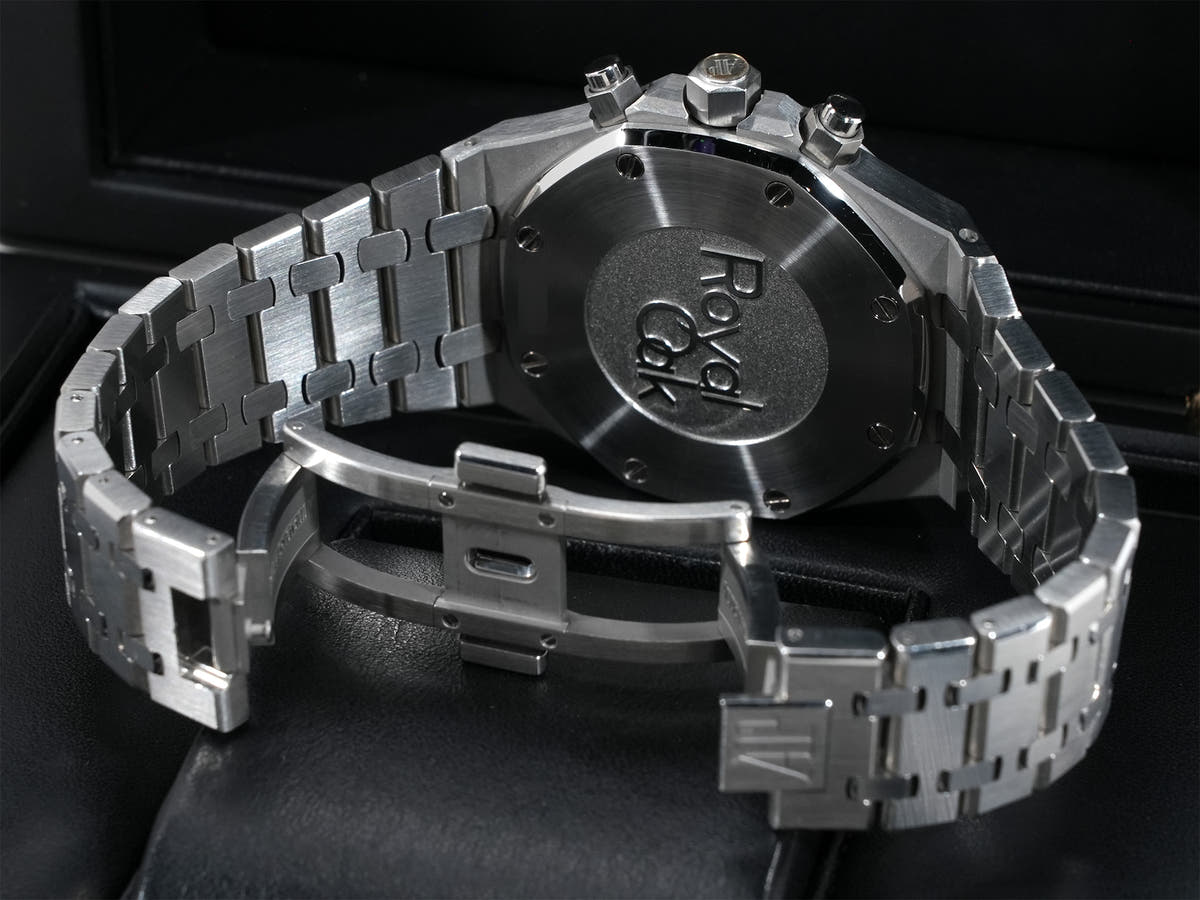 オーデマピゲ ロイヤルオーク クロノグラフ Ref.26331ST.OO.1220ST.01 ブルー文字盤 中古 mp3yk5ud