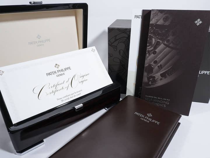Patek Philippe Calatrava Ref. 5227G-010 White Gold Black Dial