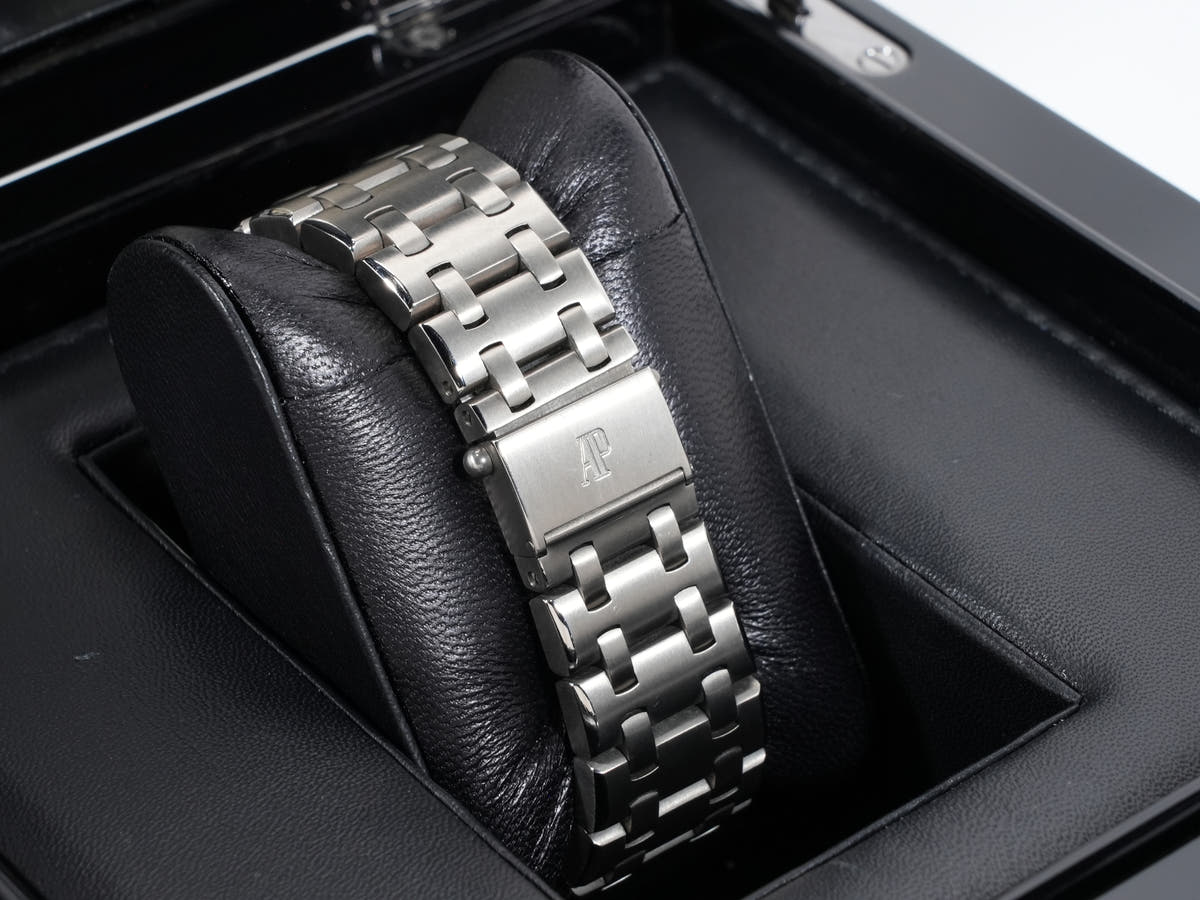 Audemars Piguet Royal Oak Offshore Alinghi Ref.25995IP.OO.1000TI.01 TI Black Dial Used 6u3i6hty