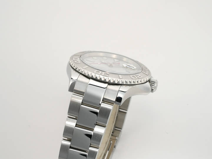 Rolex Yacht-Master 40 Ref. 16622 Stainless Steel/Platinum, Rolessium dial, pre-owned.  (yp2hkq47 appears to be an internal reference number and not part of the product description)