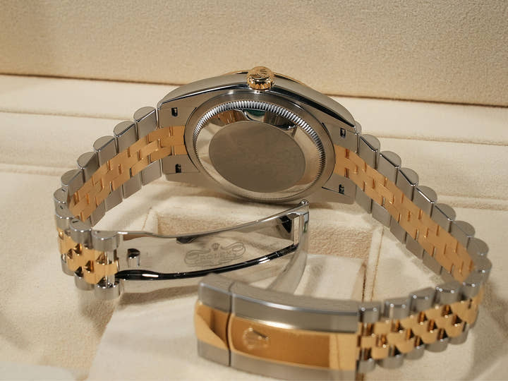 ロレックス デイトジャスト36 Ref.126233G ステンレススチール/イエローゴールド シャンパンフルーテッドモチーフ文字盤 ジュビリーブレスレット