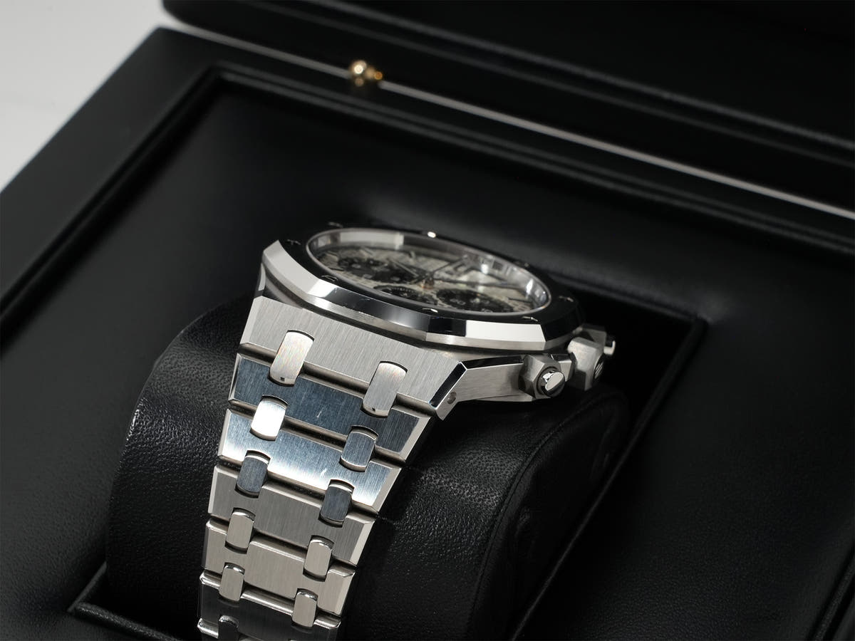 オーデマピゲ ロイヤルオーク クロノグラフ Ref.26331ST.OO.1220ST.03 シルバー文字盤 美中古 qvz9f4en