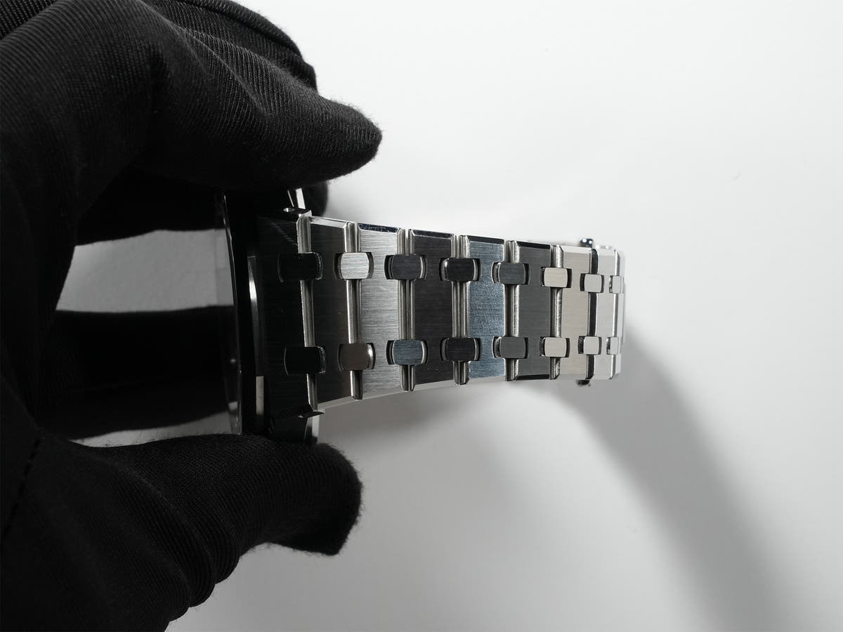 オーデマピゲ ロイヤルオーク クロノグラフ Ref.26331ST.OO.1220ST.03 シルバー文字盤 美中古 qvz9f4en