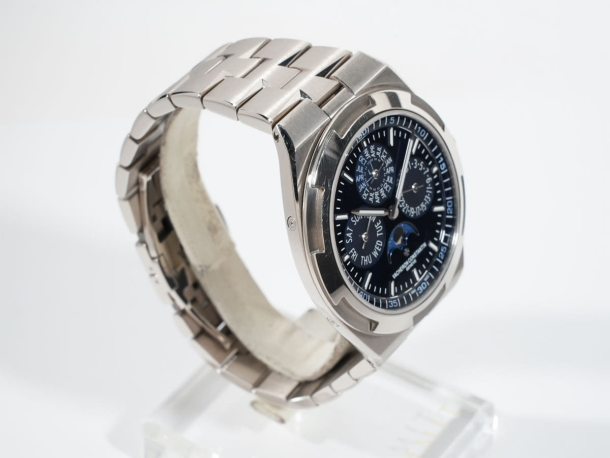 Vacheron Constantin Overseas Extra Flat Perpetual Calendar Ref.4300V/220G-B945 18KWG Blue Dial Used xtipjjea