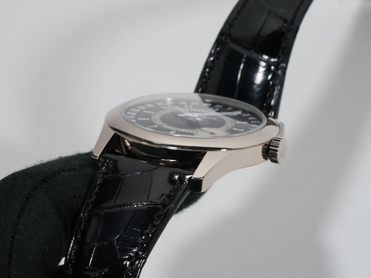 Patek Philippe Calatrava Ref.6006G-001 Black Dial Used t96m3jii