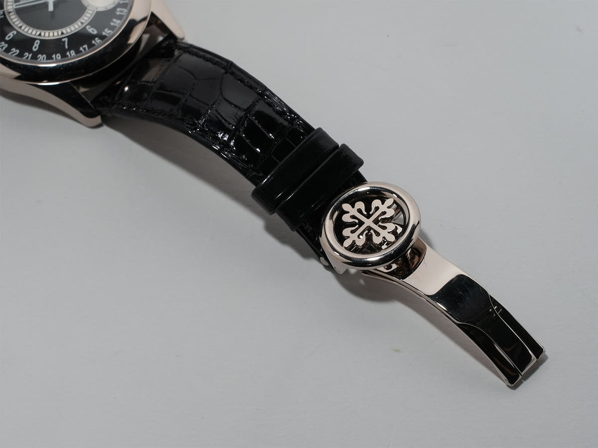Patek Philippe Calatrava Ref.6006G-001 Black Dial Used t96m3jii