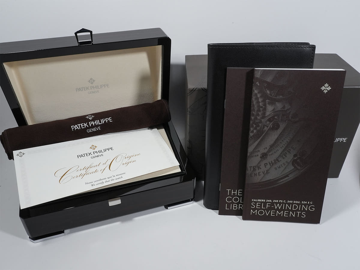Patek Philippe Calatrava Ref.6006G-001 Black Dial Used t96m3jii