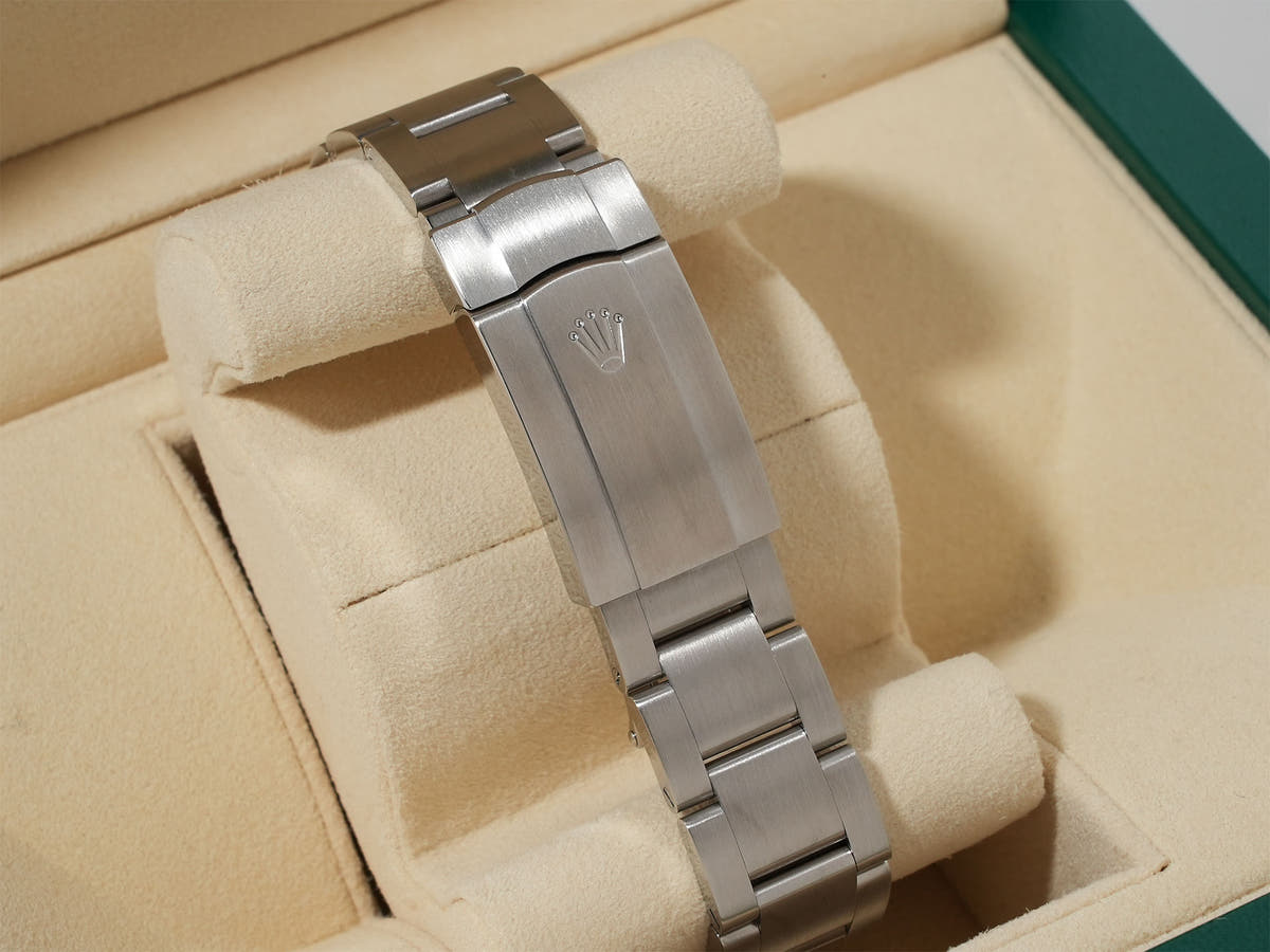ロレックス オイスターパーペチュアル Ref.114300 レッドグレープ文字盤 極美品 wy577xm4
