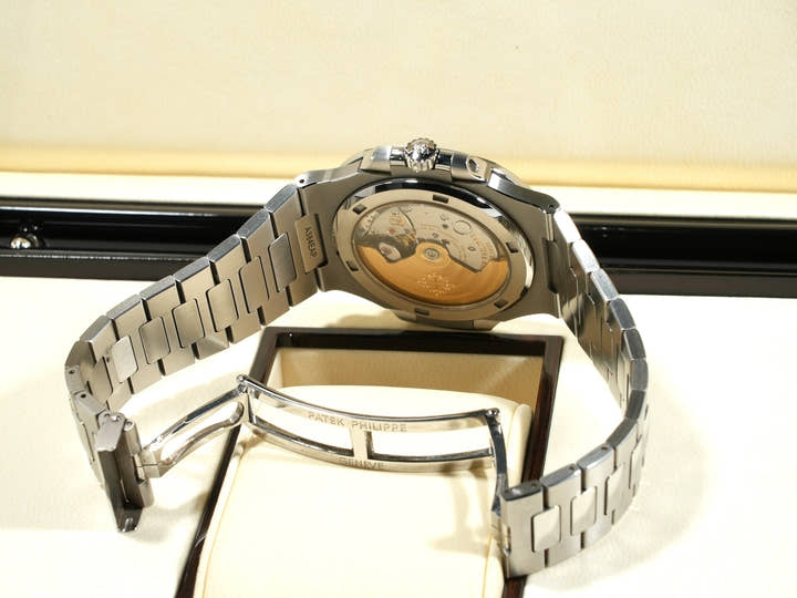 パテックフィリップ ノーチラス TIFFANY＆CO. Ref.5711/1A-010 ステンレススチール ブルー文字盤