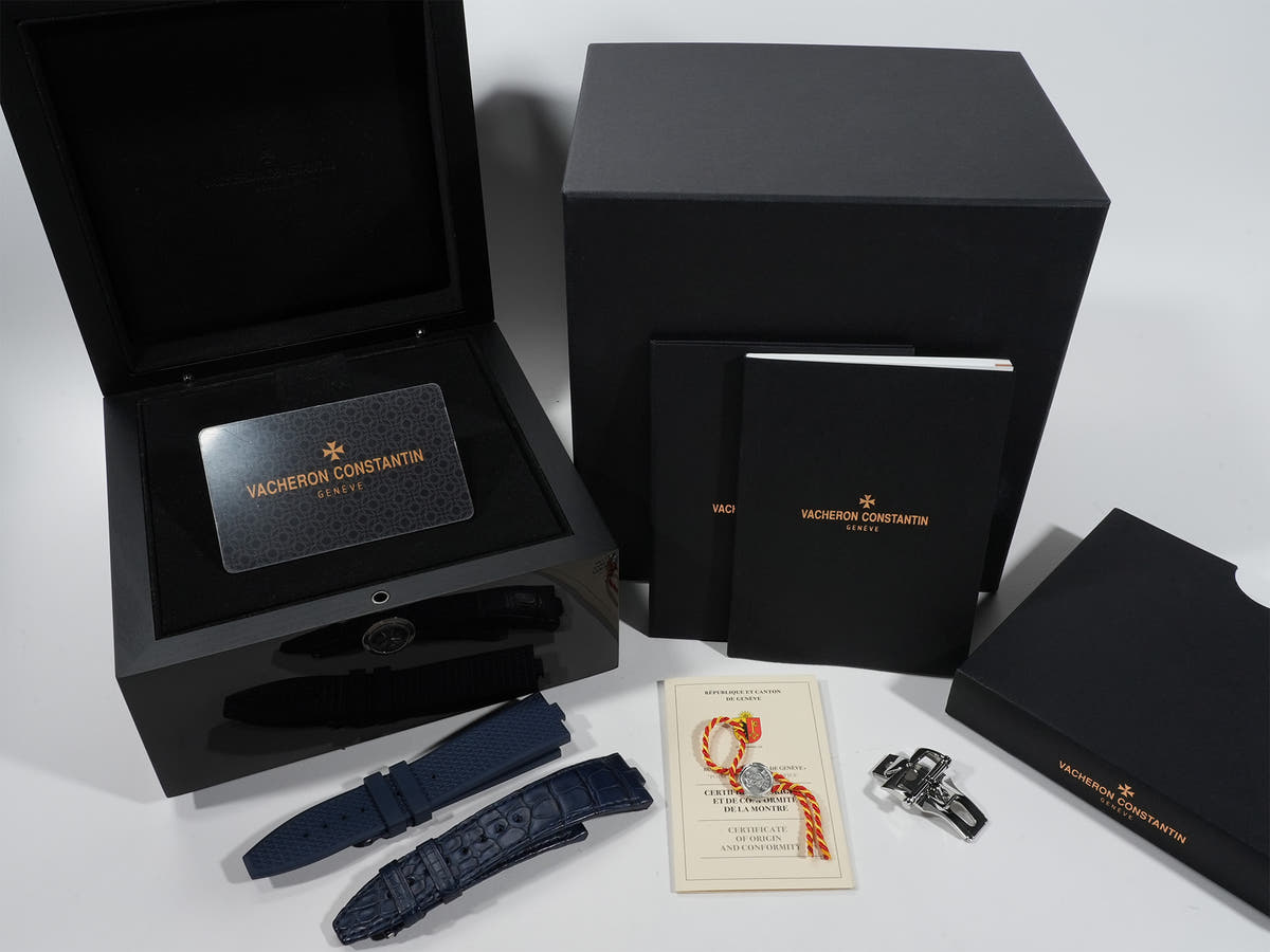 Vacheron Constantin Overseas Dual Time Ref.7900V/110A-B334 Blue Dial Used qbhp5t5u