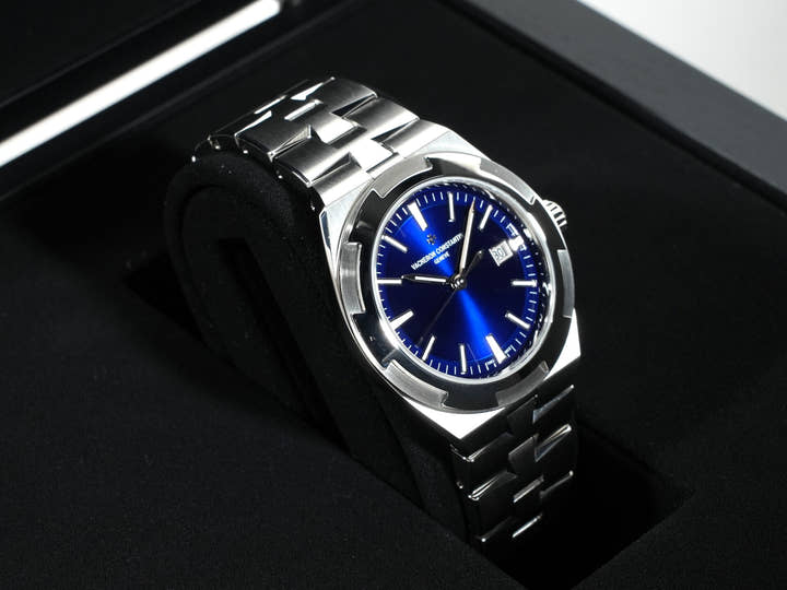 ヴァシュロンコンスタンタン オーヴァーシーズ オートマティック Ref.4600V/200A-B980 ブルー文字盤 極美品 7e4ptwk4