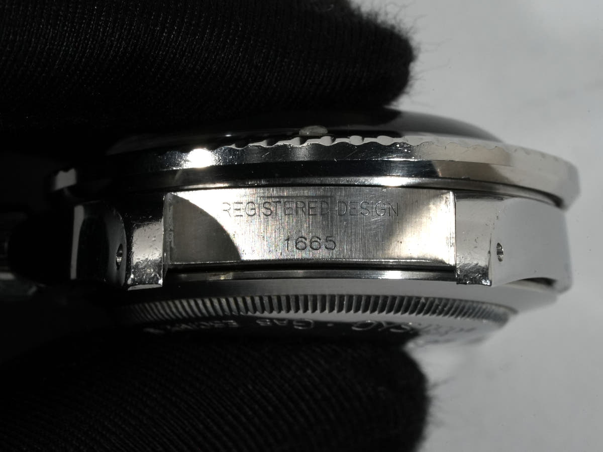 ロレックス シードゥエラー Ref.1665 ブラック文字盤 中古 i4o98jrx