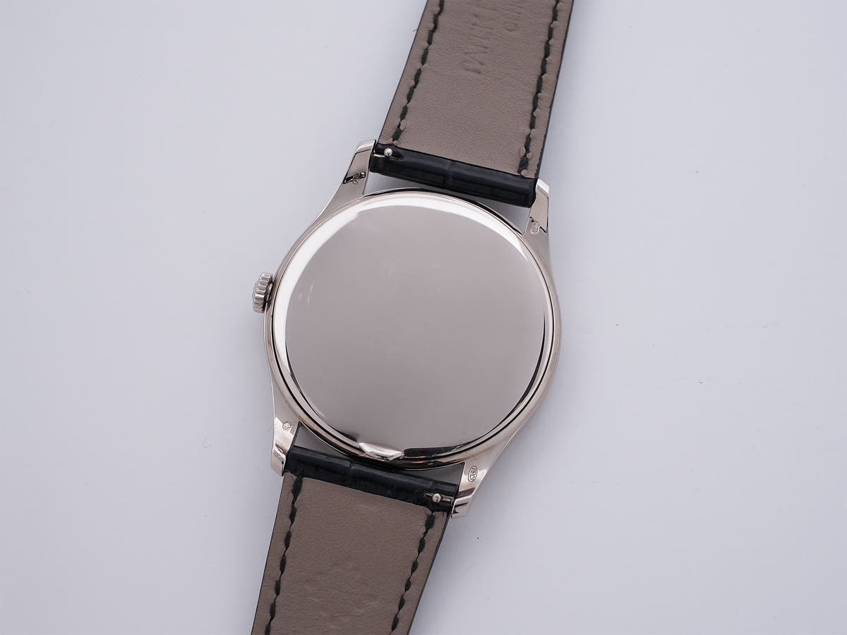パテックフィリップ カラトラバ Ref.5196G-001 シルバー文字盤 中古 j425irz9