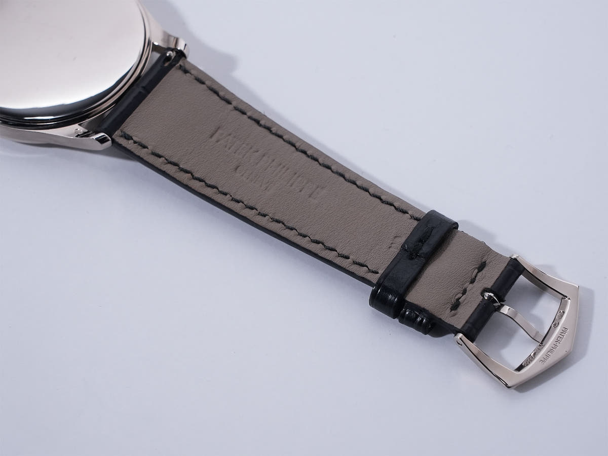 パテックフィリップ カラトラバ Ref.5196G-001 シルバー文字盤 中古 j425irz9