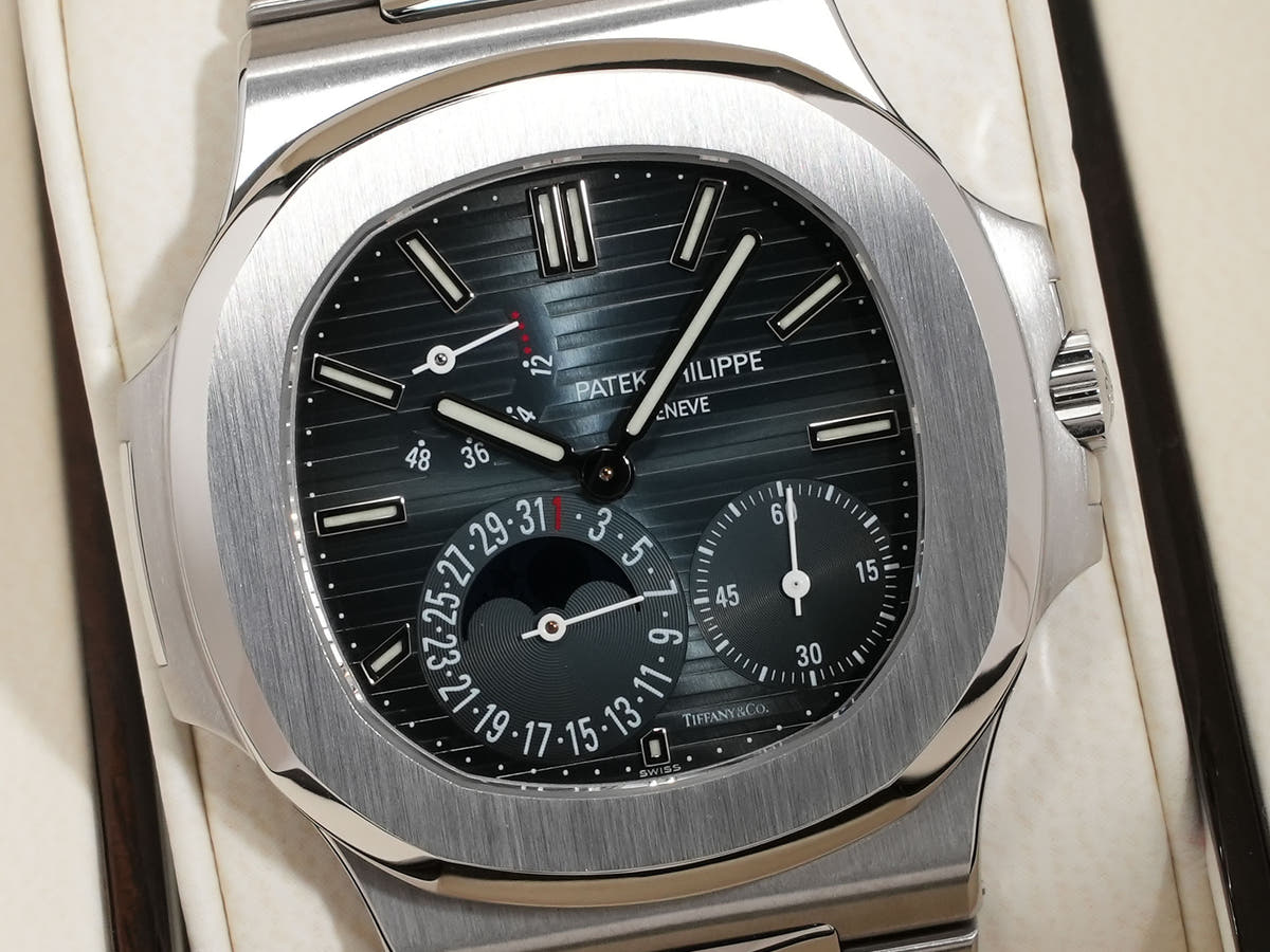パテックフィリップ ノーチラス プチコンプリケーション TIFFANY&CO. Ref.5712/1A-001 ブルー文字盤 美中古 8ww87jg2