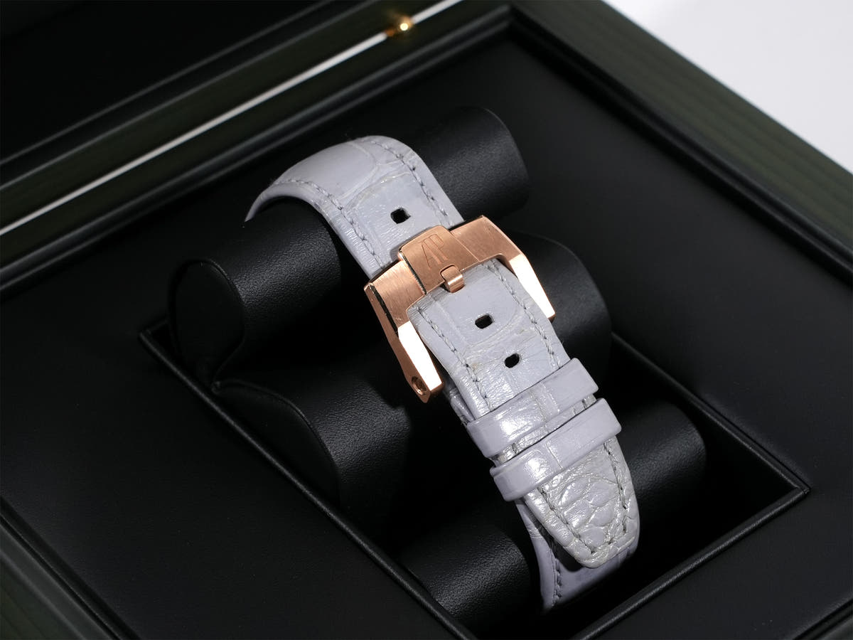オーデマピゲ CODE 11.59 バイ オーデマ ピゲ クロノグラフ Ref.26393NR.OO.A002KB.01 スモークグレー文字盤 中古 35uxo5tx