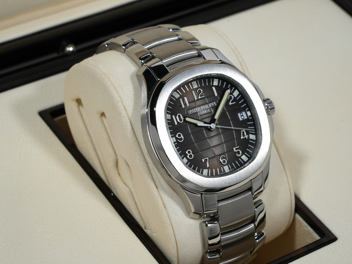 パテックフィリップ アクアノート エクストララージ Ref.5167/1A-001 ブラック文字盤 美品 jiwat86d