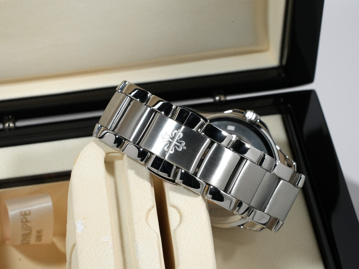 パテックフィリップ アクアノート エクストララージ Ref.5167/1A-001 ブラック文字盤 美品 jiwat86d