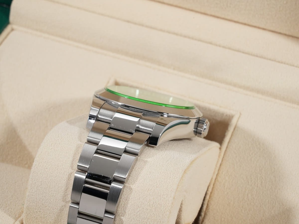 ロレックス ミルガウス Ref.116400GV Zブルー文字盤 中古 d3a86xhm