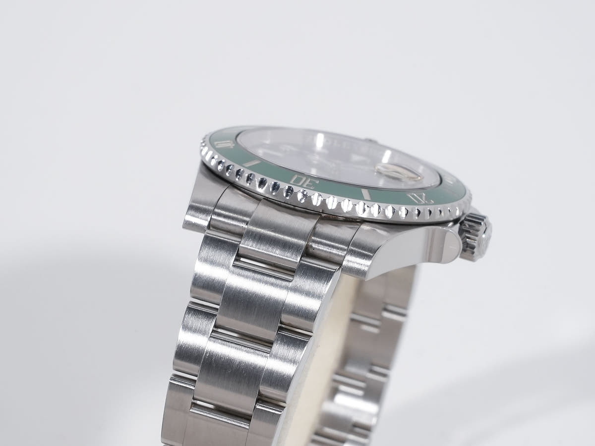 ロレックス サブマリーナー デイト Ref.116610LV グリーン文字盤 中古 pqvcxzr4