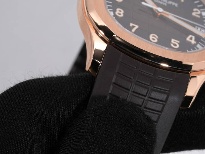 パテックフィリップ アクアノート Ref.5167R-001 ローズゴールド ブラウン文字盤