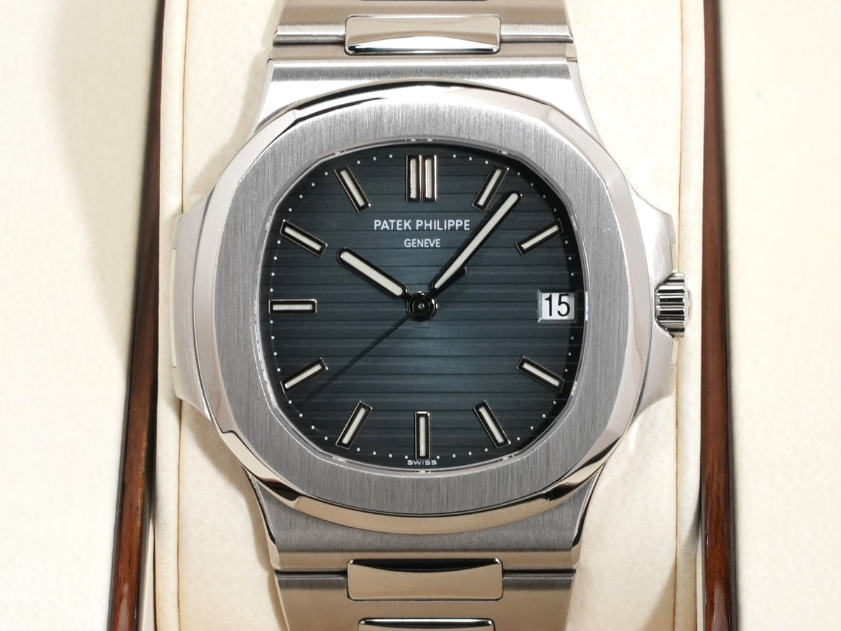 パテックフィリップ ノーチラス Ref.5711/1A-001 ブルー文字盤 美中古 j4auuop9