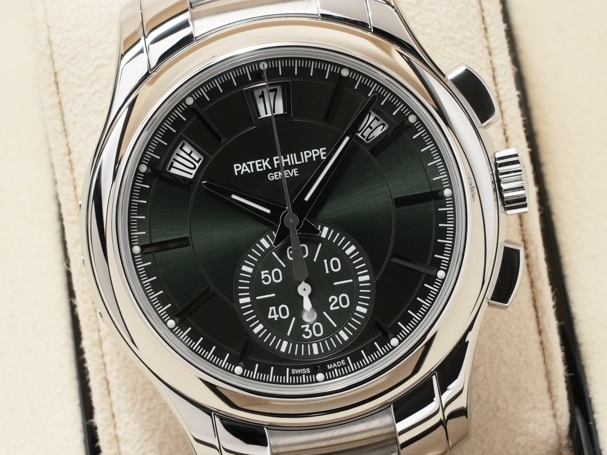 Patek Philippe Annual Calendar Chronograph Ref.5905/1A-001 Stainless Steel Olive Green Soleil Dial Good Condition gb3i8g2v