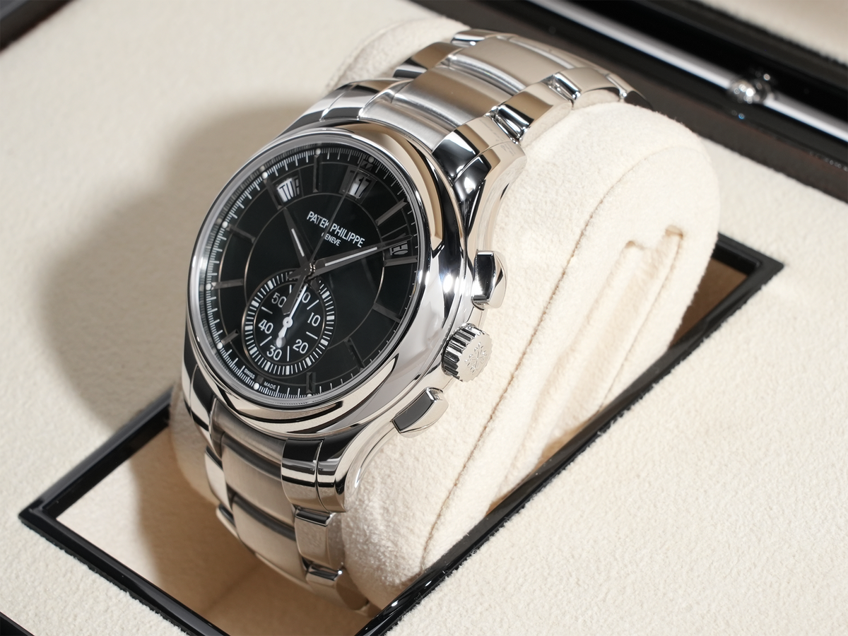 Patek Philippe Annual Calendar Chronograph Ref.5905/1A-001 Stainless Steel Olive Green Soleil Dial Good Condition gb3i8g2v