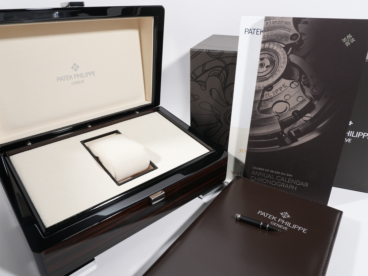 Patek Philippe Annual Calendar Chronograph Ref.5905/1A-001 Stainless Steel Olive Green Soleil Dial Good Condition gb3i8g2v