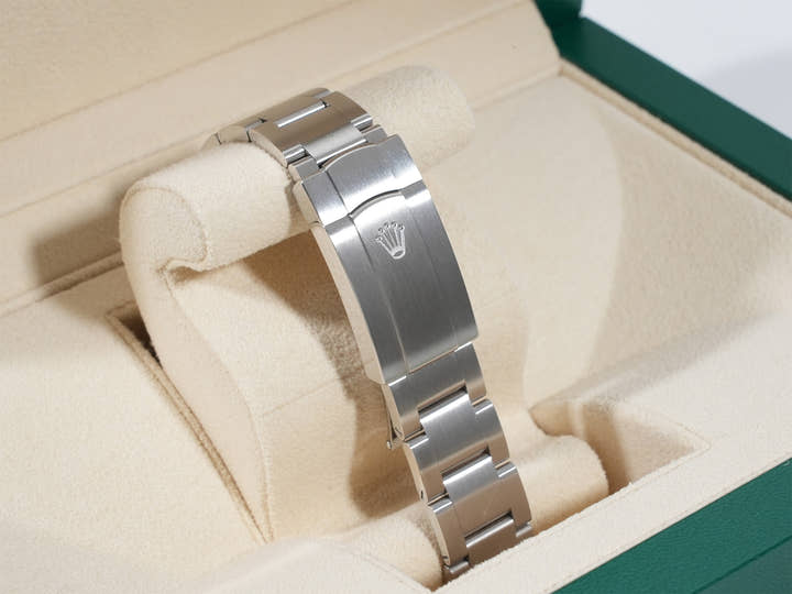 ロレックス オイスターパーペチュアル41 Ref.124300 ステンレススチール グリーン文字盤