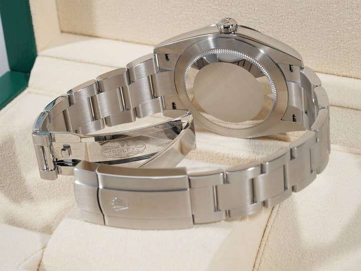 ロレックス オイスターパーペチュアル41 Ref.124300 ステンレススチール グリーン文字盤