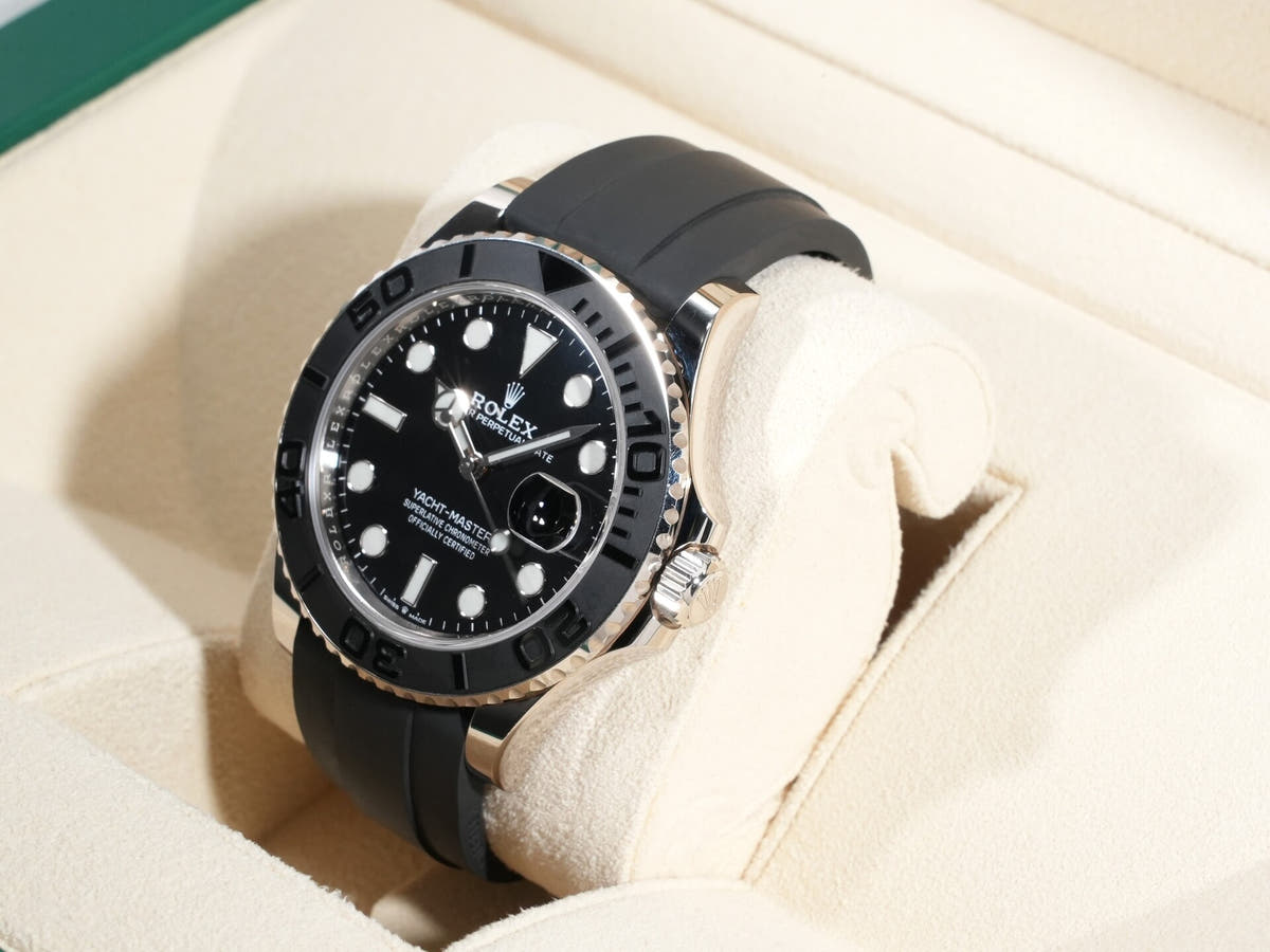 ロレックス ヨットマスター42 Ref.226659 ブラック文字盤 中古 hr79dden
