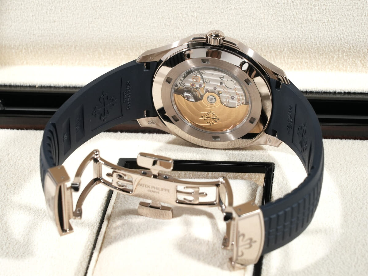 パテックフィリップ アクアノート Ref.5168G-001 ミッドナイトブルー文字盤 中古 3ygyqo7v