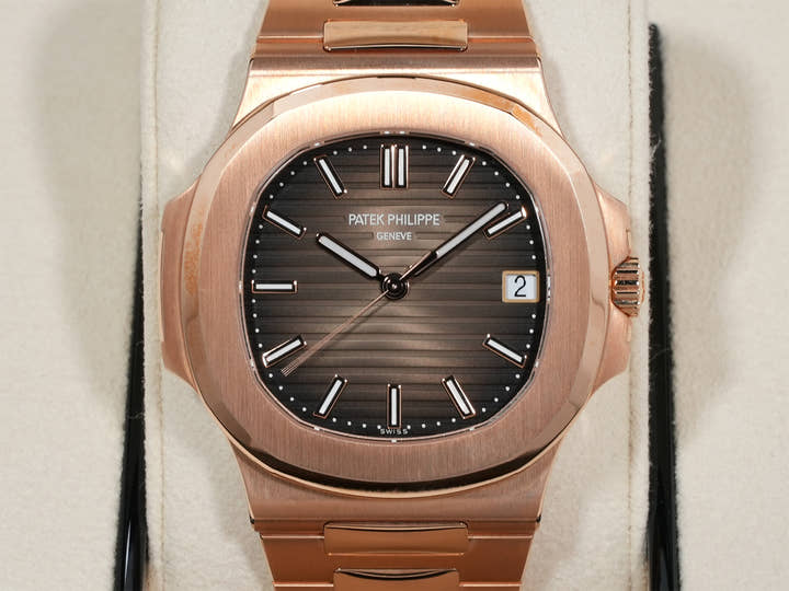 パテックフィリップ ノーチラス Ref.5711/1R-001 ローズゴールド ブラウン・ブラック・グラデーション文字盤