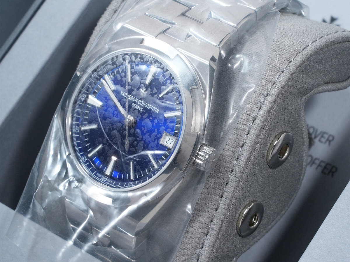 Vacheron Constantin Overseas Automatic Ref.4520V/210A-B128 Blue Dial Unused ephdcedj