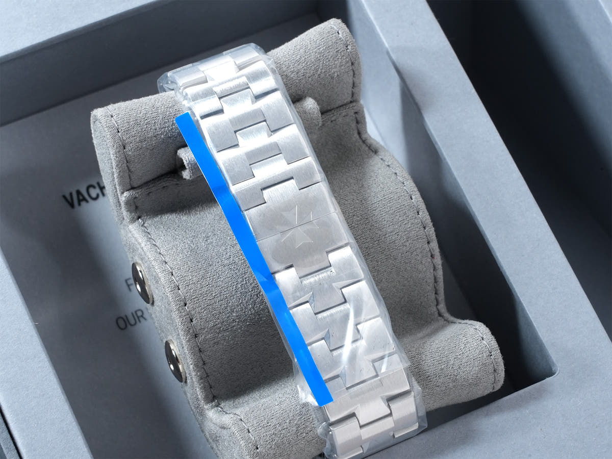 Vacheron Constantin Overseas Automatic Ref.4520V/210A-B128 Blue Dial Unused ephdcedj