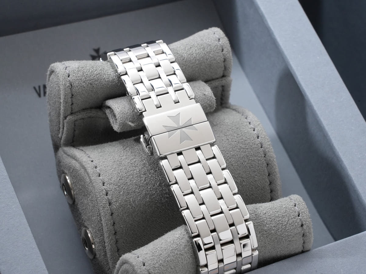 Vacheron Constantin Fiftysix Automatic Ref. 4600E/110A-B487 Stainless Steel Blue Dial Excellent Condition yzrk56gm