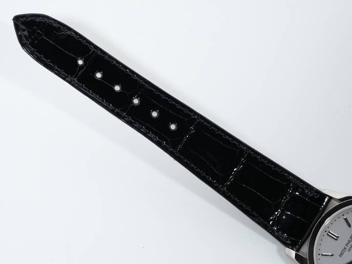 パテックフィリップ カラトラバ Ref.5196G-001 ホワイトゴールド シルバー文字盤